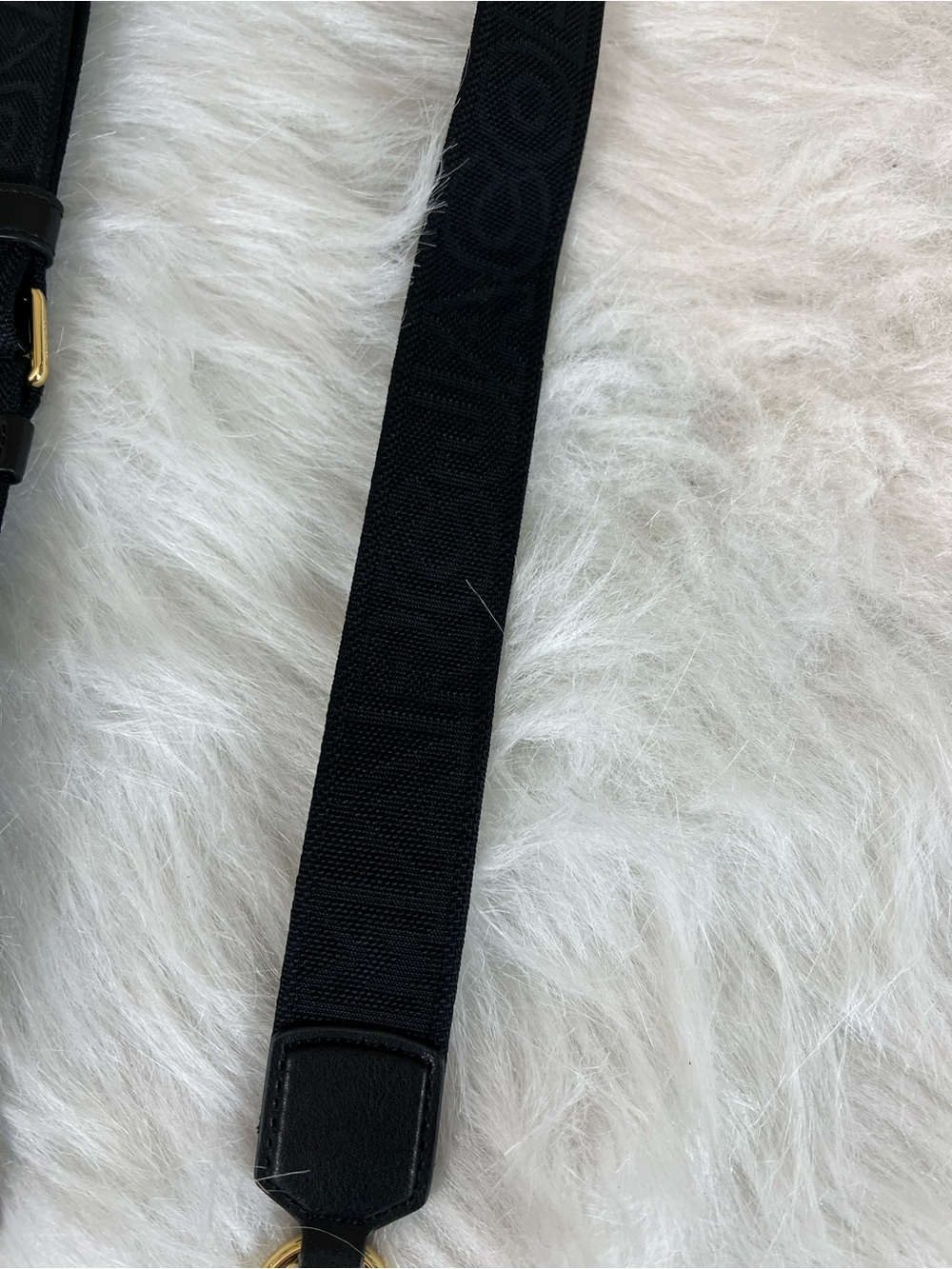 Marc Jacobs Black on black logo Strap - Wide web knit gold hardware - Picture 14 of 14